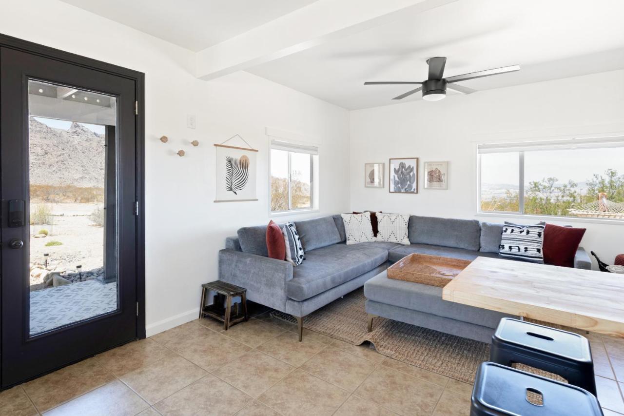 1 Minute To Joshua Tree National Park, Hot Tub, Stars, Private - The Wkndr Twentynine Palms