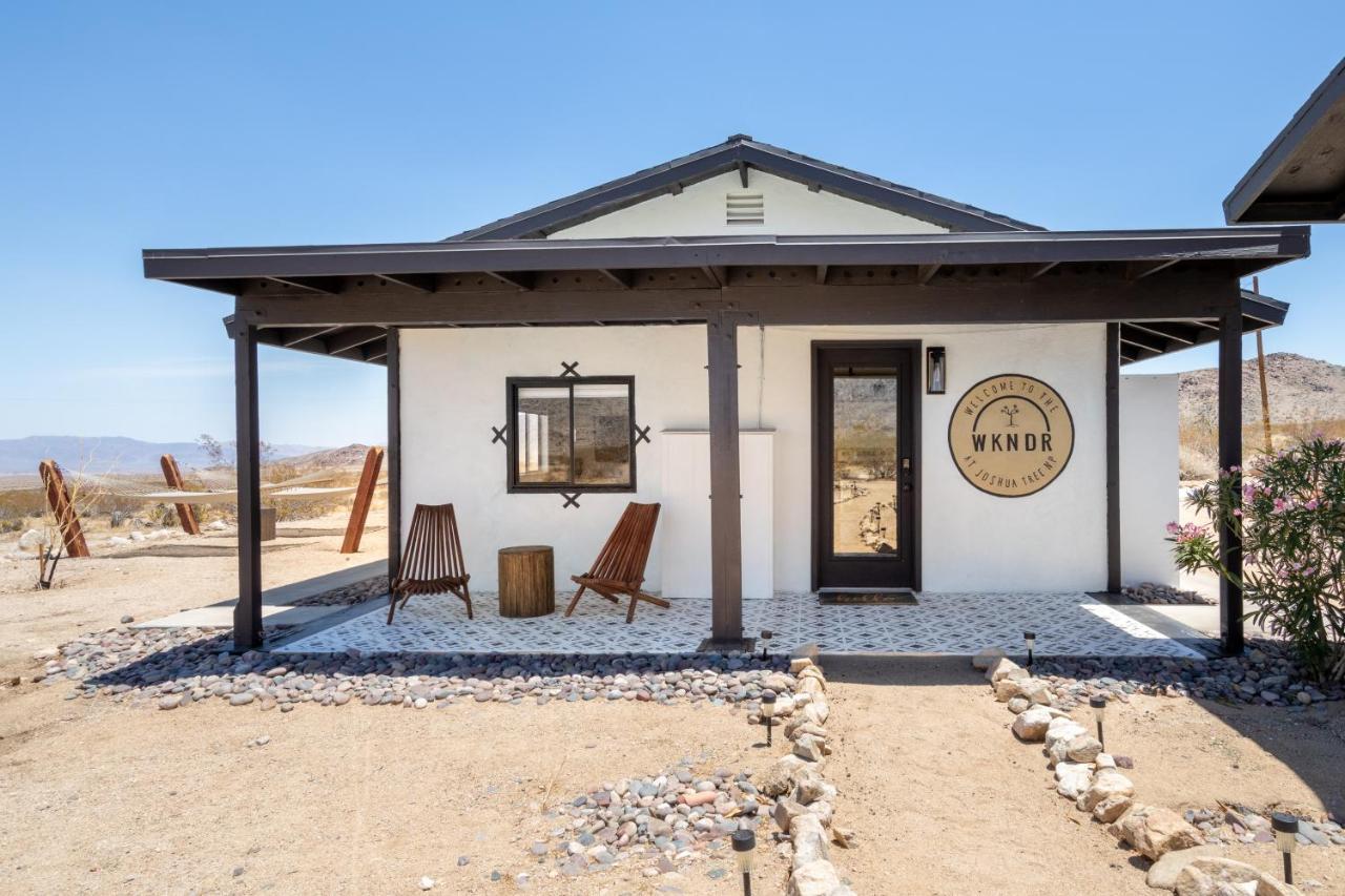 Hébergement de vacances 1 Minute To Joshua Tree National Park, Hot Tub, Stars, Private - The Wkndr Twentynine Palms