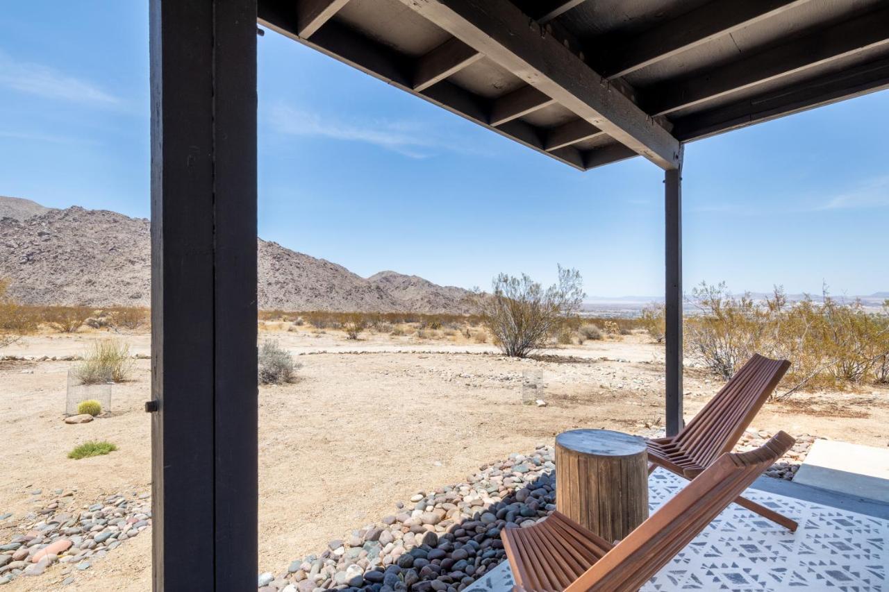 Hébergement de vacances 1 Minute To Joshua Tree National Park, Hot Tub, Stars, Private - The Wkndr Twentynine Palms