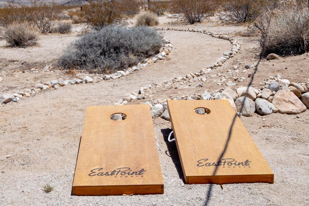 1 Minute To Joshua Tree National Park, Hot Tub, Stars, Private - The Wkndr Twentynine Palms